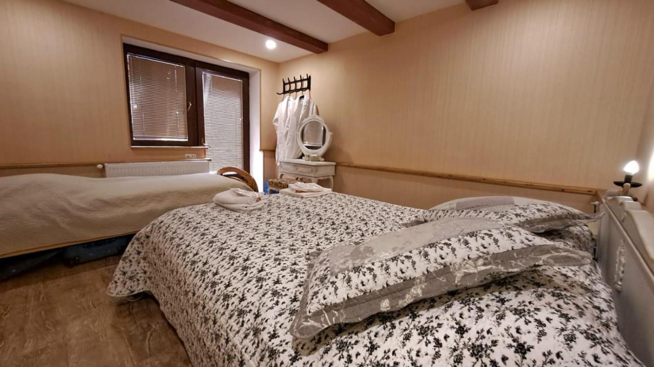 Qilimcha'S Guesthouse-Art Museum Telavi Bagian luar foto