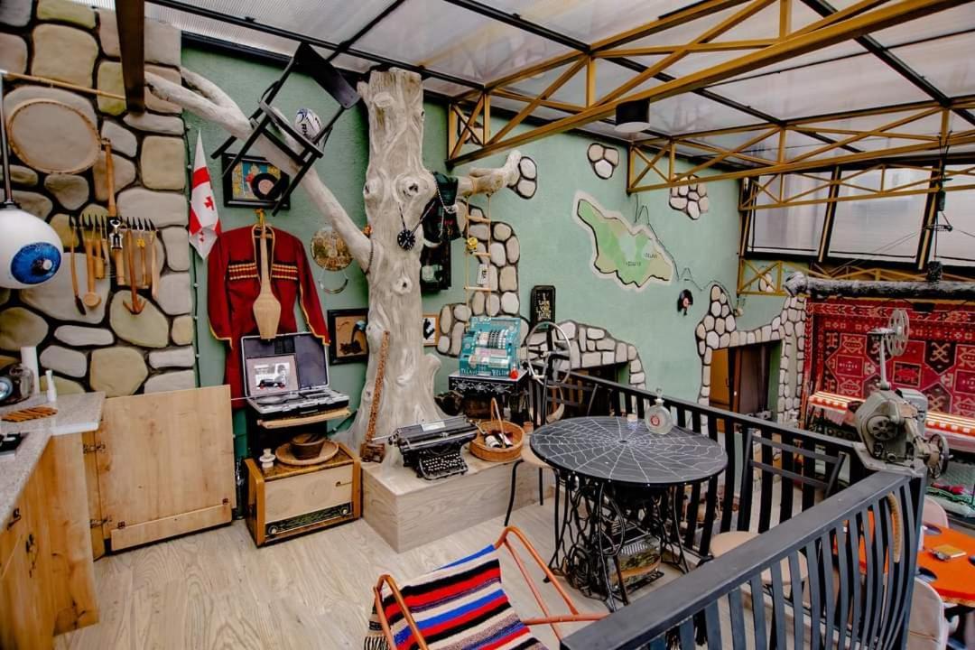 Qilimcha'S Guesthouse-Art Museum Telavi Bagian luar foto
