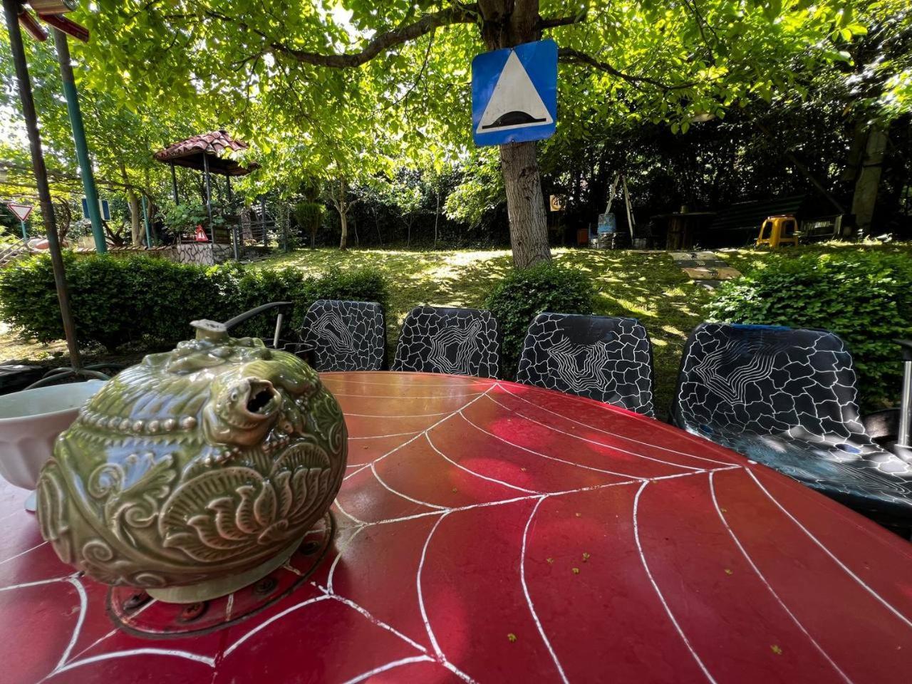 Qilimcha'S Guesthouse-Art Museum Telavi Bagian luar foto