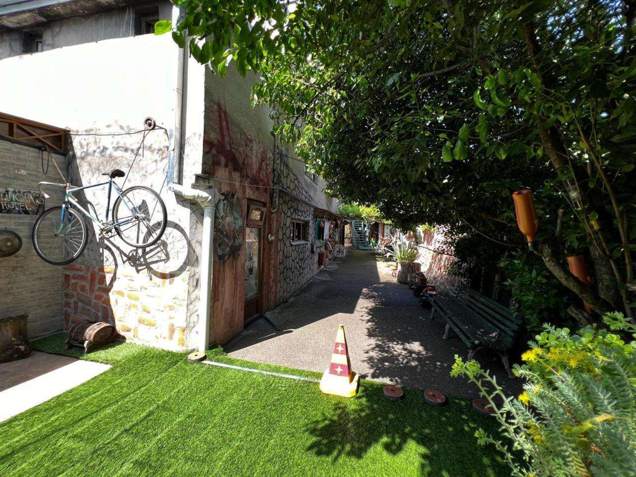 Qilimcha'S Guesthouse-Art Museum Telavi Bagian luar foto