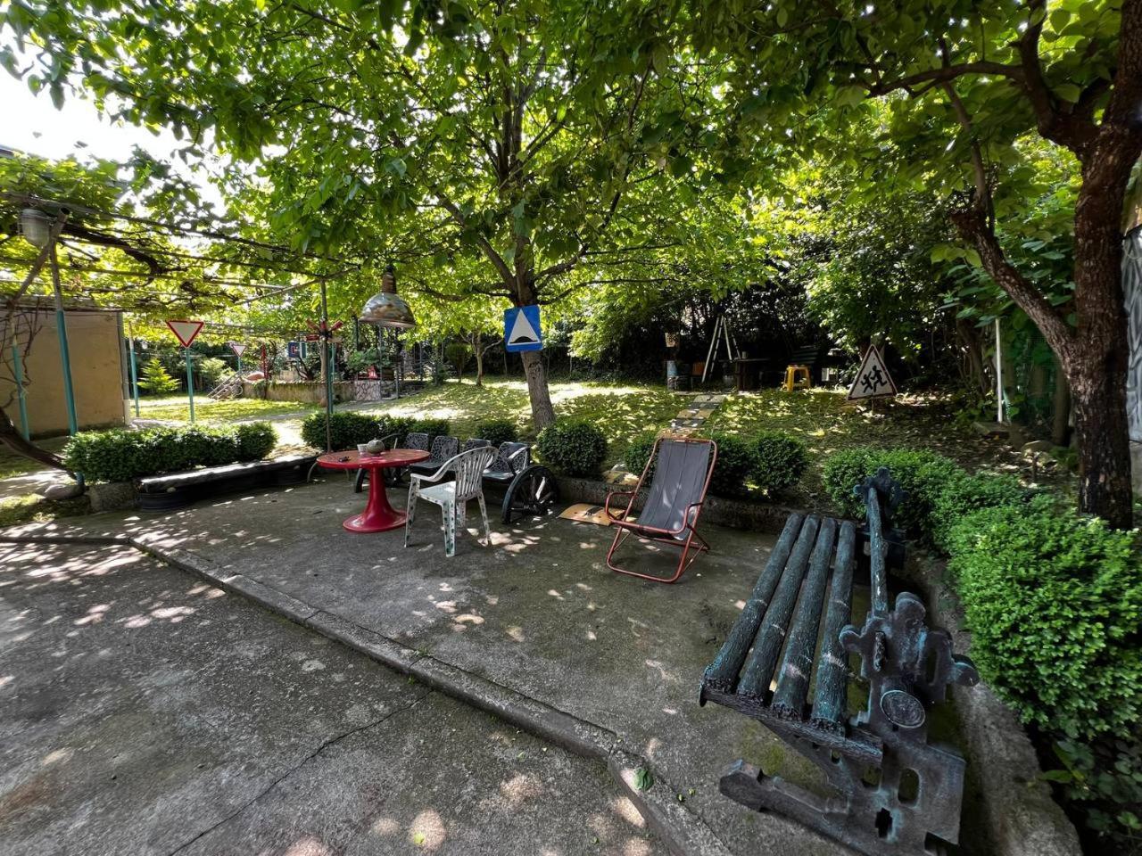 Qilimcha'S Guesthouse-Art Museum Telavi Bagian luar foto